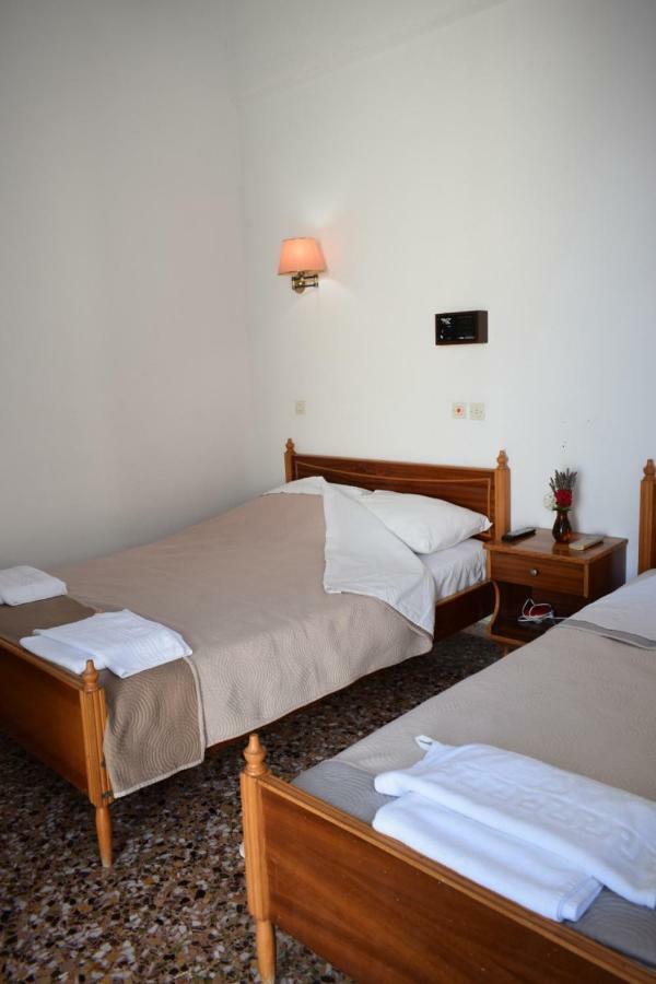 Oceanis Hotel Тирос Экстерьер фото