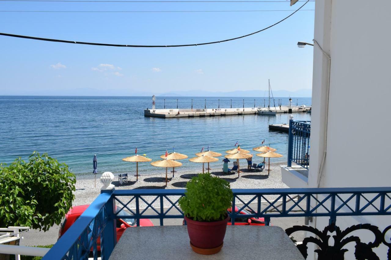 Oceanis Hotel Тирос Экстерьер фото