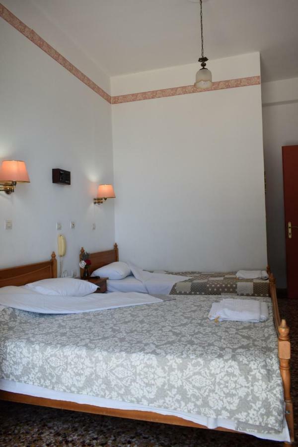 Oceanis Hotel Тирос Экстерьер фото