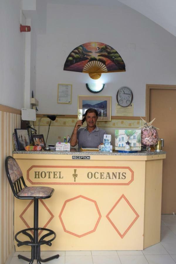 Oceanis Hotel Тирос Экстерьер фото
